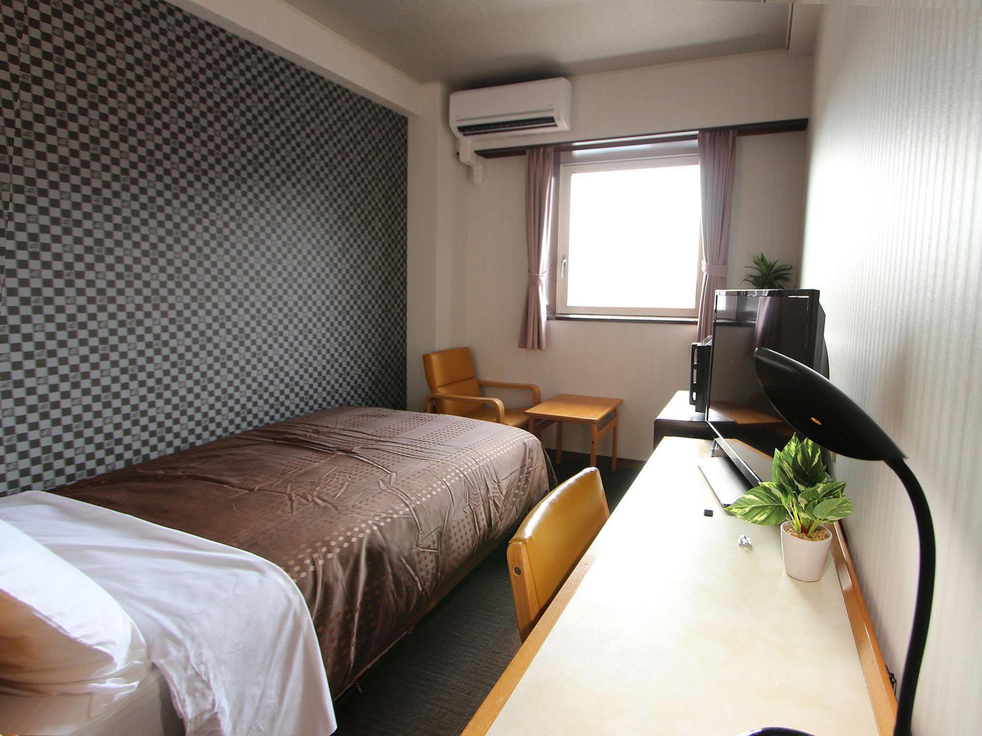 Hotel Livemax Budget Utsunomiya Exterior foto